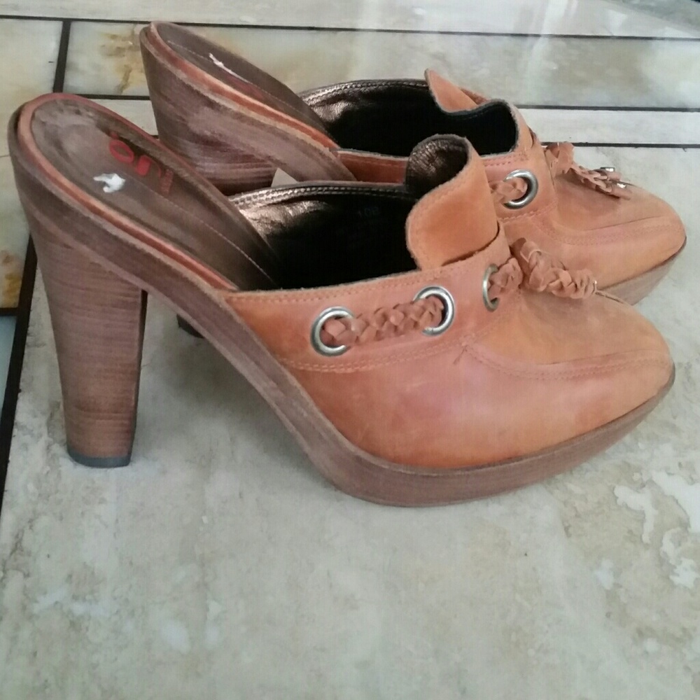 Tan Mule Heels 10